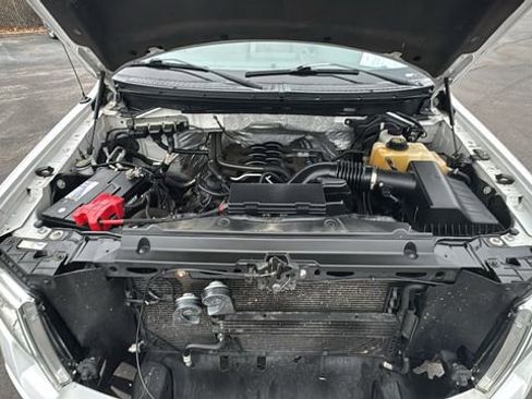 Used 2011 Ford F150 XLT w/ XLT Chrome Pkg image 38