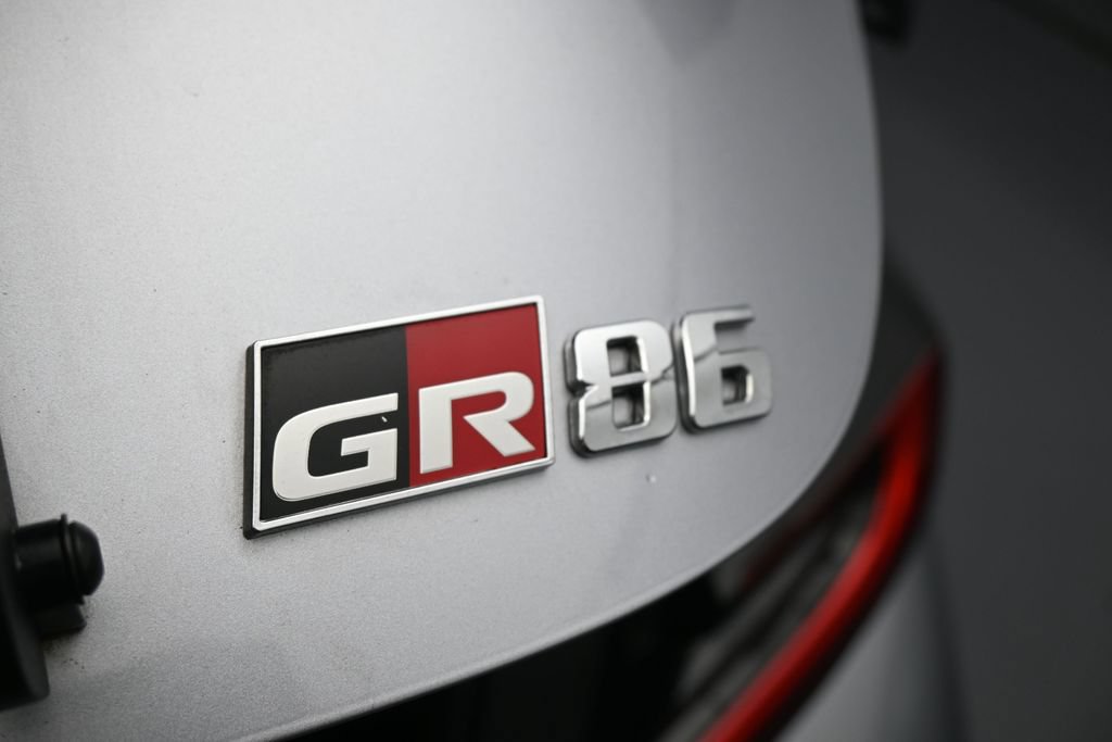 Used 2023 Toyota GR86 Premium RWD image 31