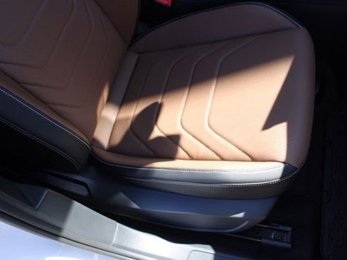 New 2026 Volkswagen Jetta SEL FWD image 13