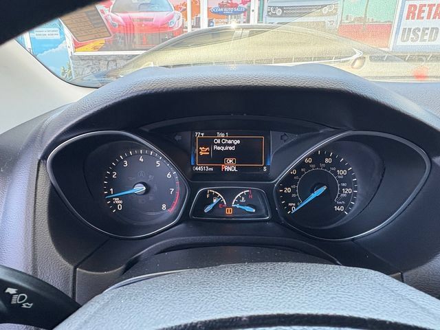 Used 2018 Ford Focus SE FWD image 18