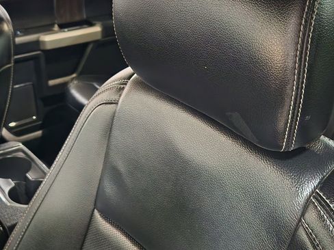 Used 2021 Ford F250 Lariat w/ Lariat Value Package image 34