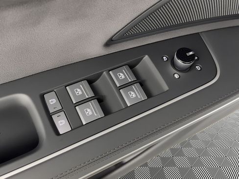 New 2026 Audi A8 L 3.0T image 15