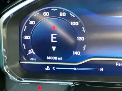 Used 2024 Chevrolet Silverado 1500 LT Trail Boss w/ Protection Package image 15