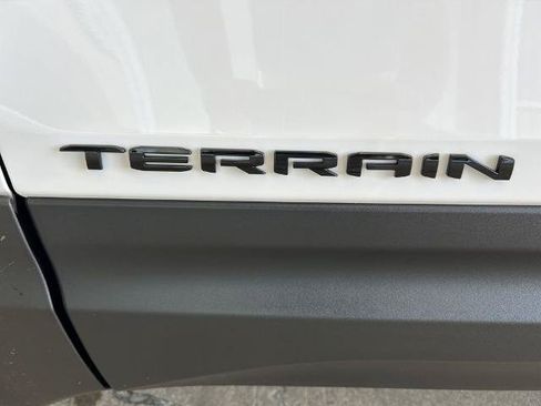 Used 2023 GMC Terrain SLE w/ Elevation Edition FWD image 23