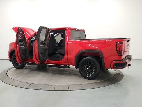 Used 2024 GMC Sierra 1500 Elevation w/ LPO, Elevation Black Package AWD/4WD image 13