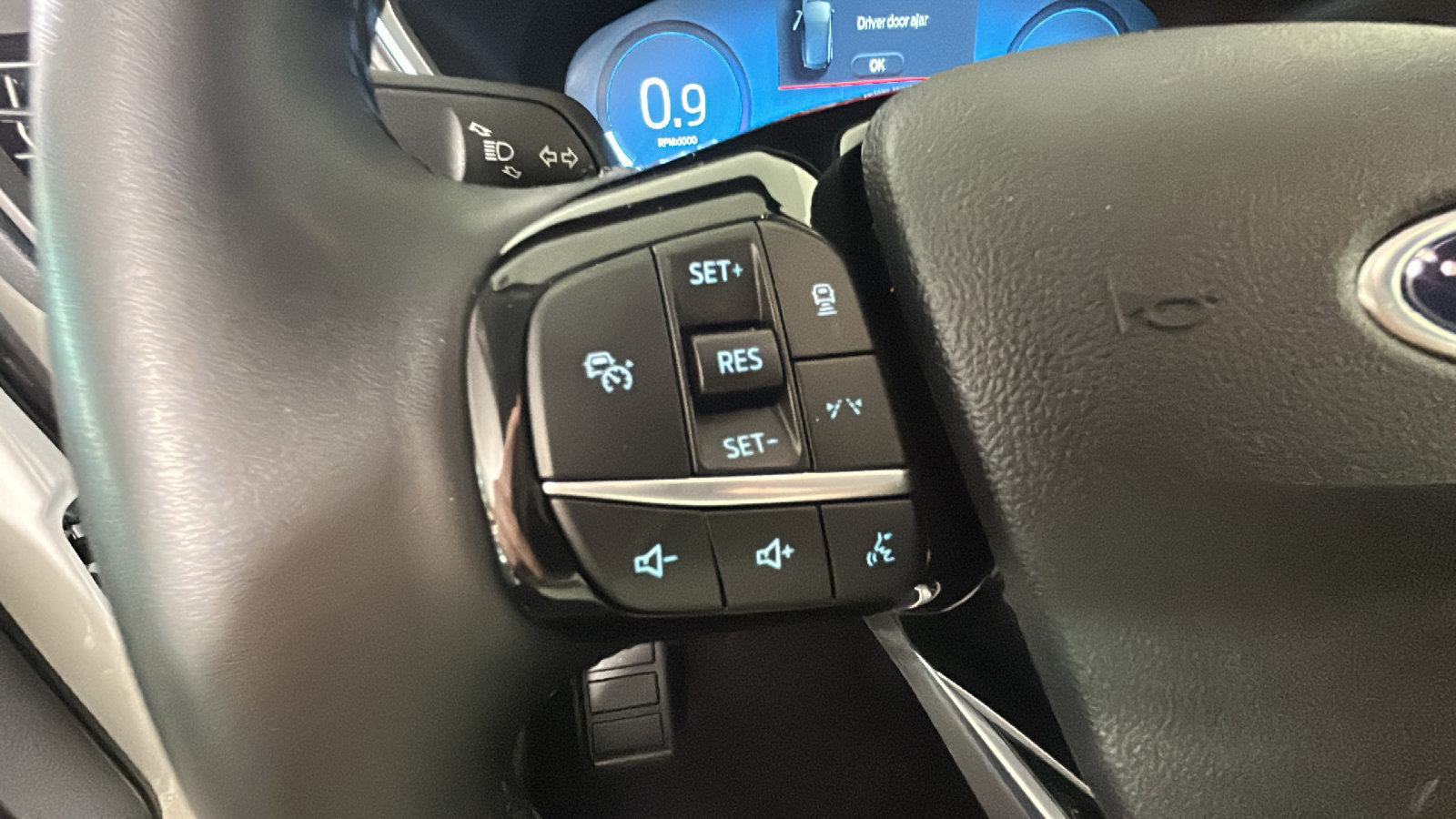 Used 2024 Ford Escape Platinum AWD/4WD image 19