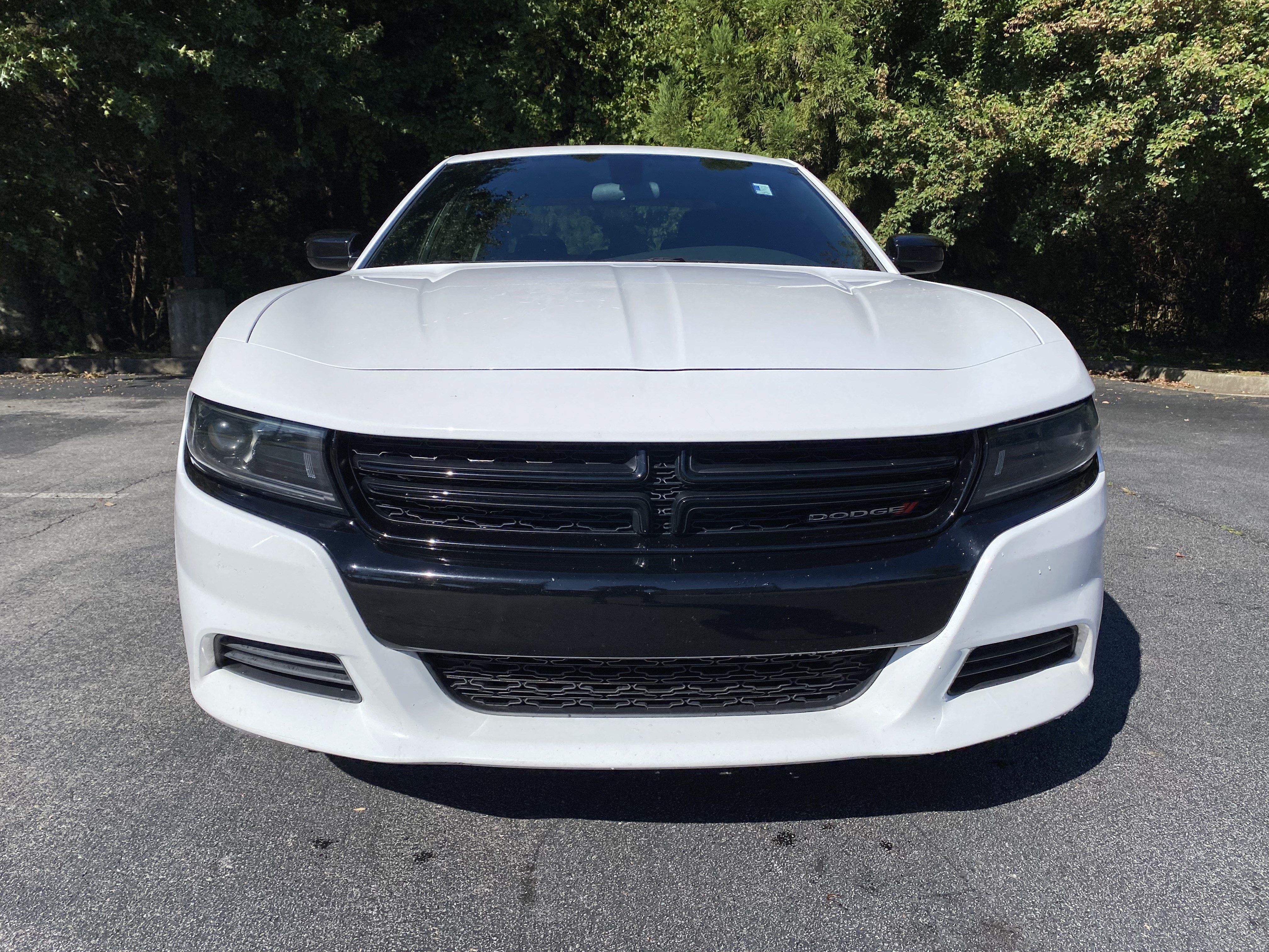 Used 2022 Dodge Charger SXT w/ Blacktop Package RWD image 3