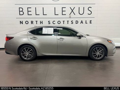 Used 2016 Lexus ES 350 w/ Navigation System Package FWD image 3
