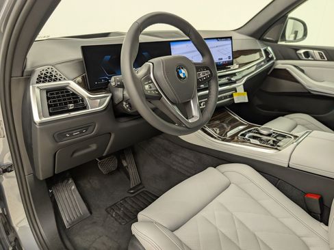 New 2026 BMW X5 sDrive40i w/ Premium Package RWD image 4