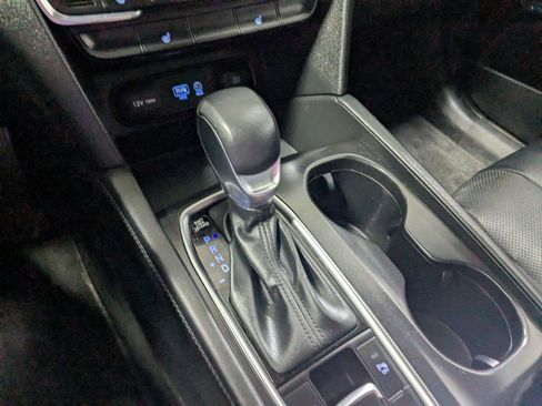 Used 2019 Hyundai Santa Fe Limited AWD/4WD image 17