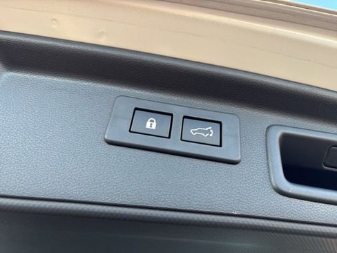 Used 2023 Subaru Forester Sport image 18