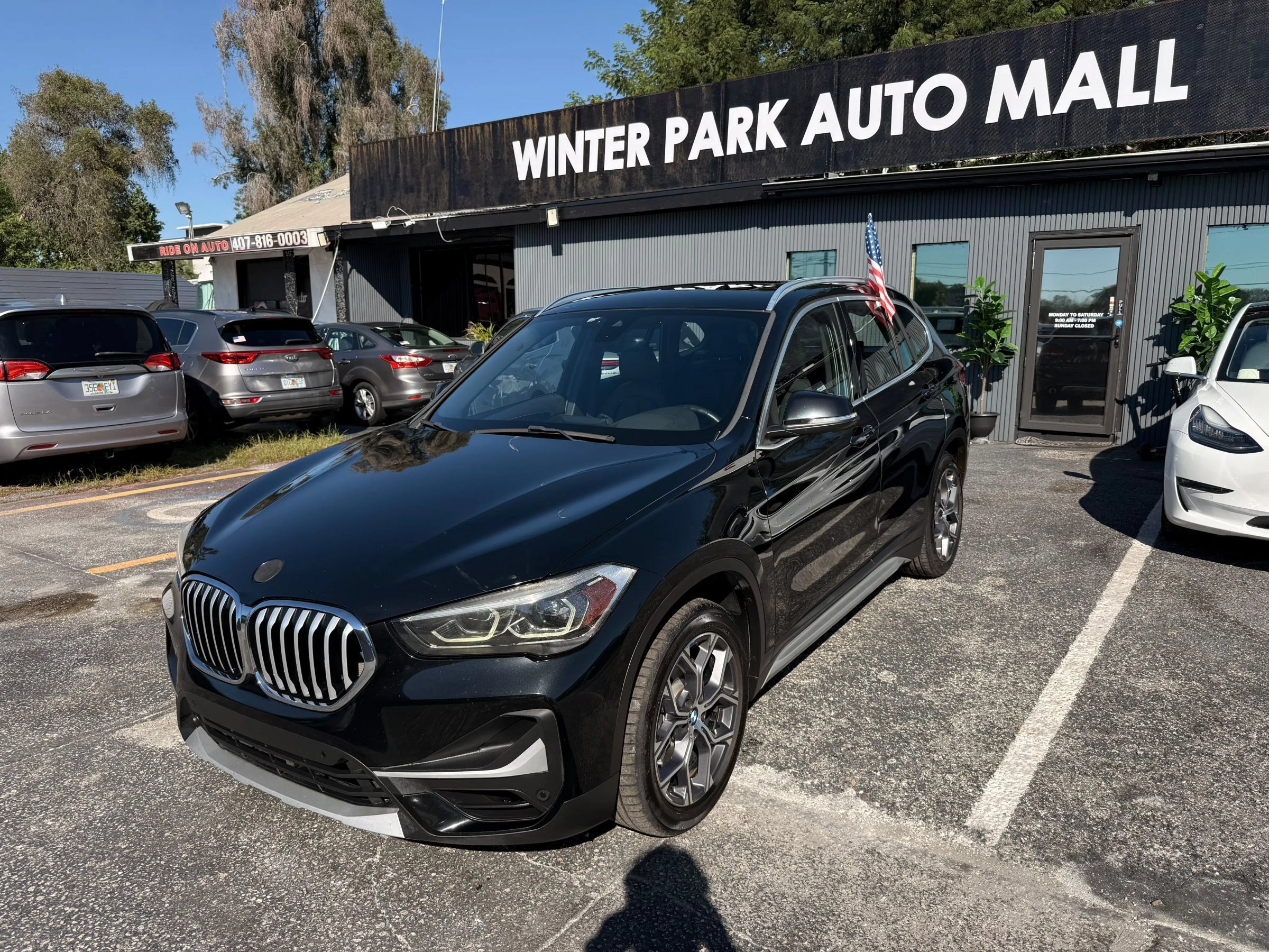 Used 2021 BMW X1 xDrive28i AWD/4WD image 1
