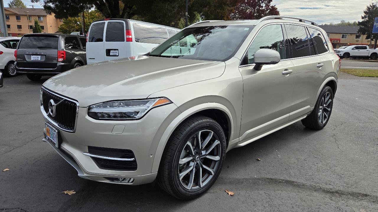 Used 2016 Volvo XC90 T6 Momentum w/ Momentum Plus Package AWD/4WD image 2