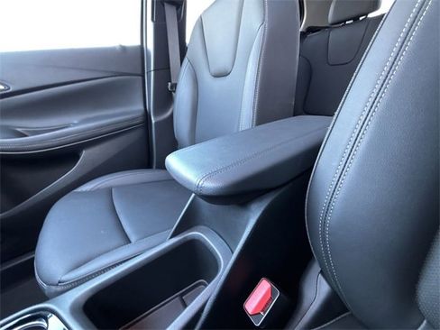 Used 2024 Buick Encore GX Sport Touring w/ Experience Buick Package image 24