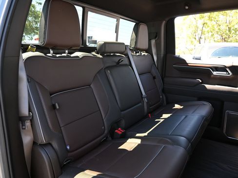Used 2025 GMC Sierra 1500 Denali AWD/4WD image 23