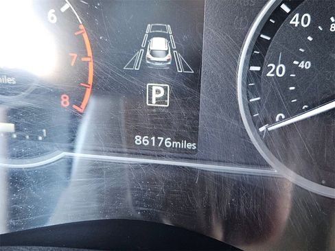 Used 2020 Nissan Kicks SV image 18