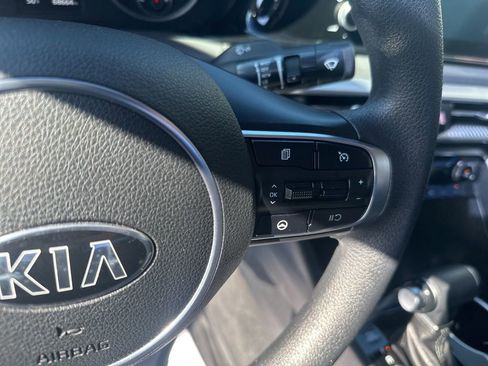 Used 2021 Kia K5 LXS image 18