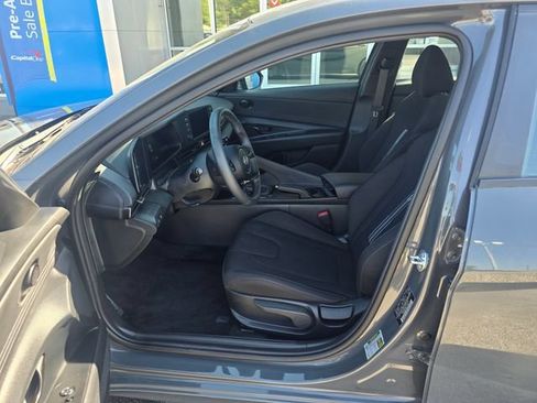Used 2026 Hyundai Elantra Sport FWD image 9