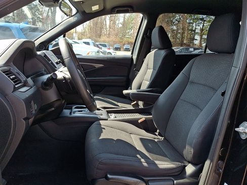 Used 2019 Honda Passport Sport image 14