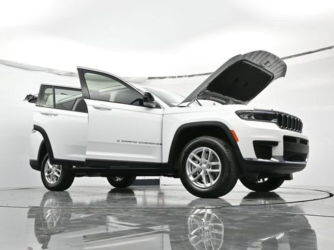 New 2025 Jeep Grand Cherokee L Laredo image 56