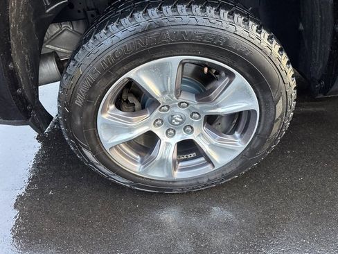 Used 2020 RAM 1500 Laramie image 26