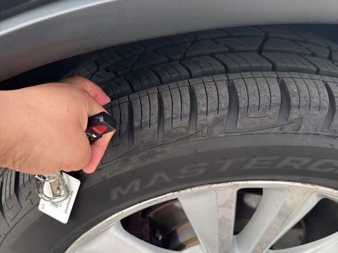 Used 2012 Dodge Durango Crew w/ Leather Interior Group image 23