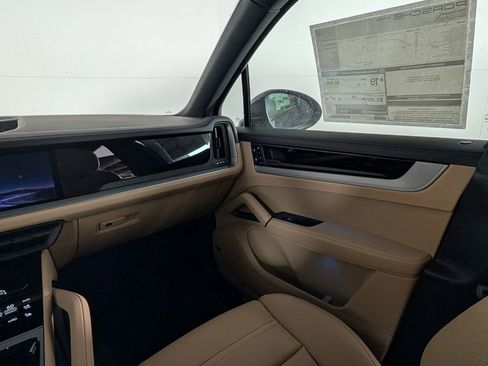 New 2026 Porsche Cayenne AWD/4WD image 23