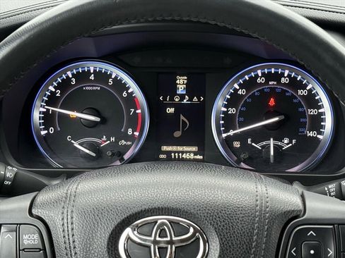 Used 2015 Toyota Highlander Limited image 19