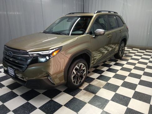 New 2025 Subaru Forester Premium image 1