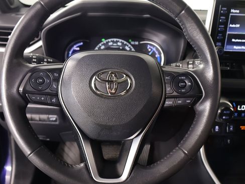 Used 2020 Toyota RAV4 XSE image 3