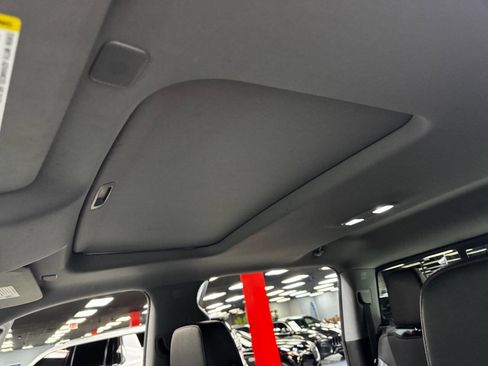 Used 2021 Chevrolet Silverado 1500 LTZ w/ LTZ Convenience Package II image 34