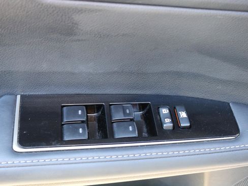 Used 2016 Lexus ES 350 w/ Luxury Package w/Wood Trim FWD image 15