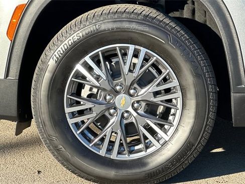 New 2026 Chevrolet Traverse LT image 38