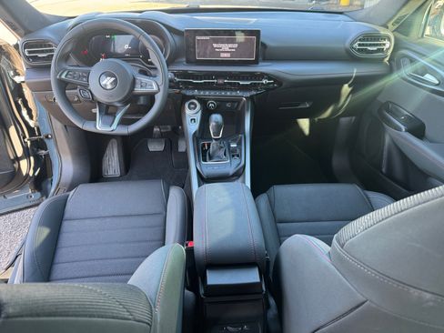 Used 2024 Dodge Hornet GT w/ GT Blacktop Package image 17