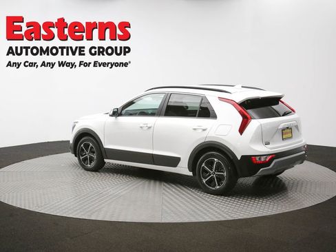 Used 2023 Kia Niro EX image 58