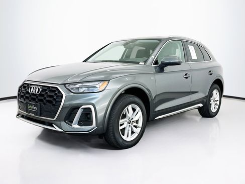 Used 2023 Audi Q5 2.0T Premium w/ Convenience Package AWD/4WD image 3