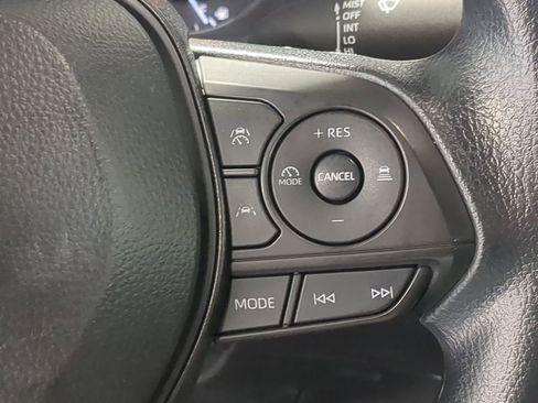 Used 2024 Toyota Corolla Cross AWD Hybrid image 28