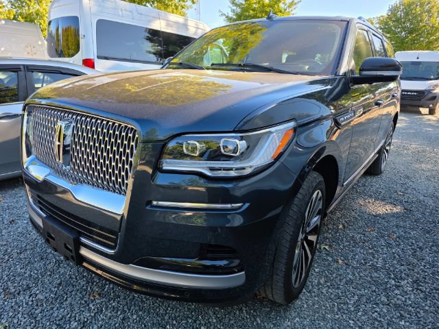 Used 2022 Lincoln Navigator Reserve AWD/4WD image 1