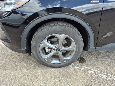 Used 2025 Ford Escape ST-Line image 23