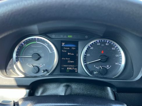 Used 2019 Toyota Highlander LE AWD/4WD image 24