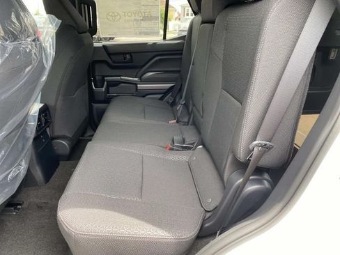 New 2026 Toyota 4Runner SR5 RWD image 7