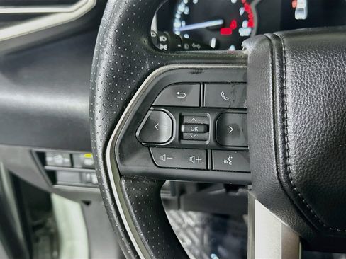 Used 2025 Toyota Tundra SR5 w/ SR5 Convenience Package AWD/4WD image 16