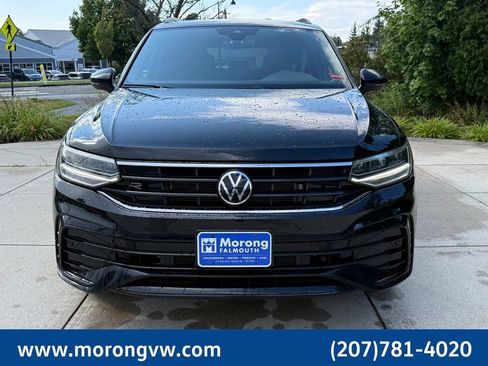 Used 2024 Volkswagen Tiguan SE R-Line AWD/4WD image 3