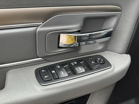 Used 2016 RAM 1500 Big Horn image 25