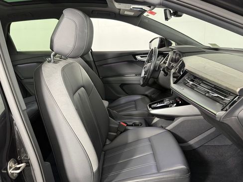 Used 2024 Audi Q4 e-tron Premium Plus w/ Premium Plus image 33