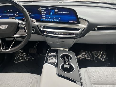 Used 2024 Cadillac Lyriq Sport RWD image 28