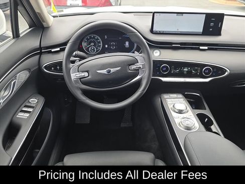Used 2025 Genesis GV70 2.5T AWD/4WD image 11