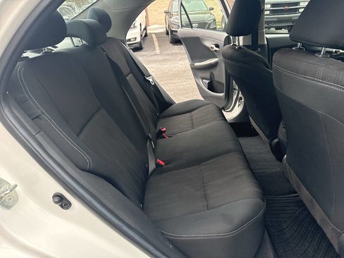 Used 2013 Toyota Corolla S image 19