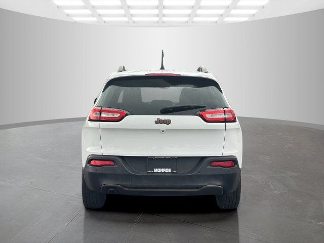 Used 2016 Jeep Cherokee 75th Anniversary FWD image 6