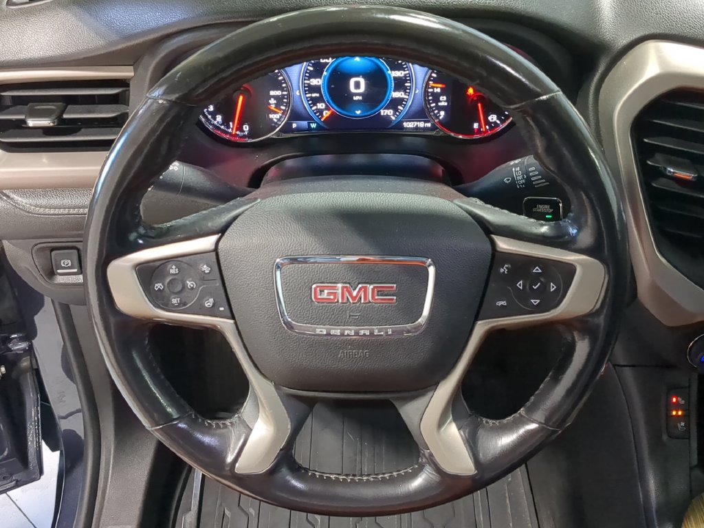 Used 2018 GMC Acadia Denali w/ Technology Package AWD/4WD image 28